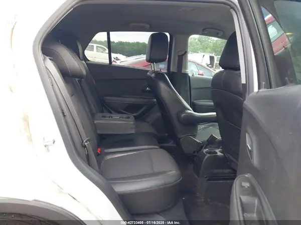 KL7CJLSB5HB218796 2017 CHEVROLET TRAX - Image 8