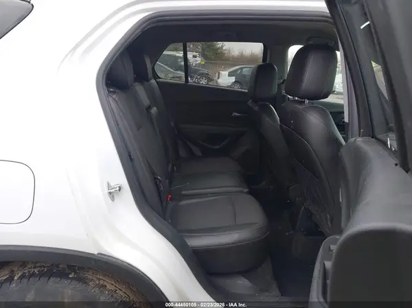 KL7CJLSB5HB231807 2017 CHEVROLET TRAX - Image 8