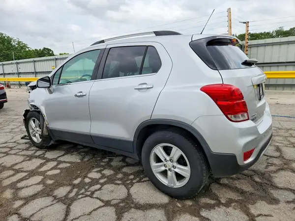 KL7CJLSB5HB239499 2017 CHEVROLET TRAX - Image 2