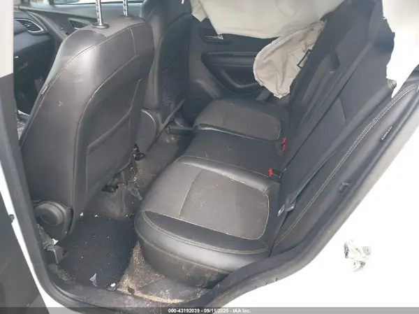 KL7CJLSB5JB537797 2018 CHEVROLET TRAX - Image 8