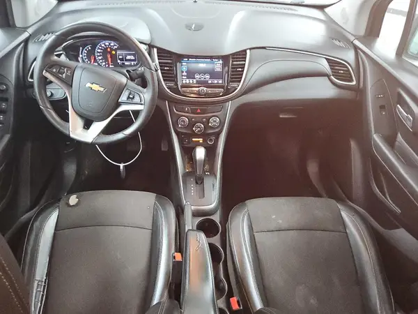 KL7CJLSB5JB548086 2018 CHEVROLET TRAX - Image 8