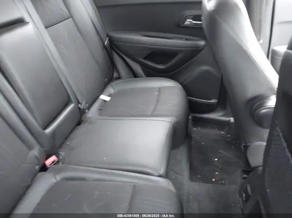 KL7CJLSB5JB548539 2018 CHEVROLET TRAX - Image 8