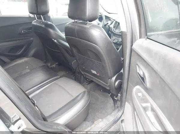 KL7CJLSB5JB683603 2018 CHEVROLET TRAX - Image 8