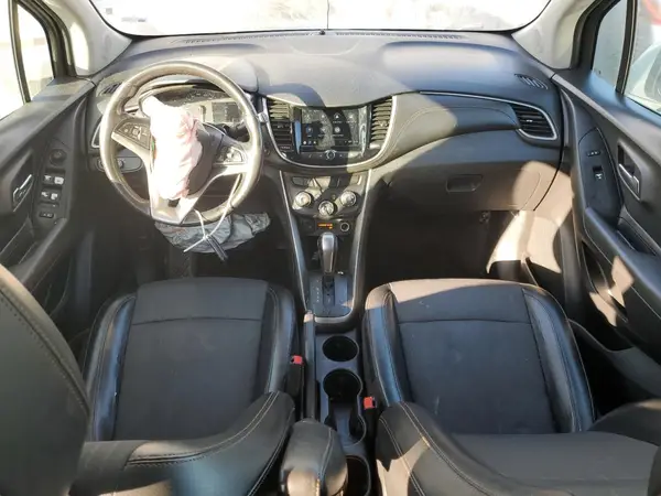 KL7CJLSB5JB726501 2018 CHEVROLET TRAX - Image 8