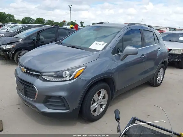 KL7CJLSB5KB740965 2019 CHEVROLET TRAX - Image 2
