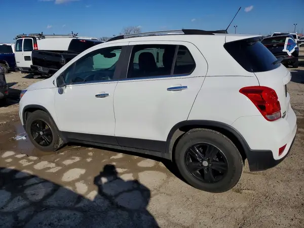 KL7CJLSB5KB750525 2019 CHEVROLET TRAX - Image 2