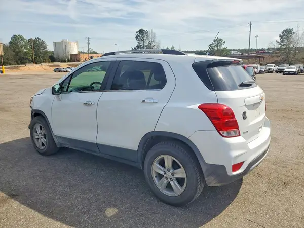 KL7CJLSB5KB757068 2019 CHEVROLET TRAX - Image 2