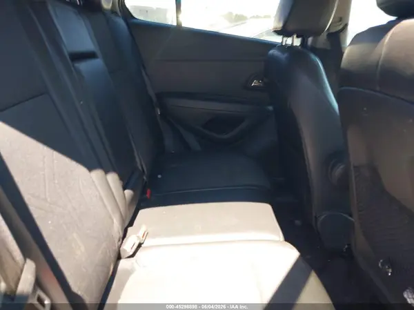 KL7CJLSB5KB801859 2019 CHEVROLET TRAX - Image 8