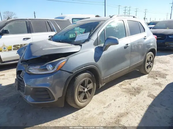 KL7CJLSB5KB849328 2019 CHEVROLET TRAX - Image 2
