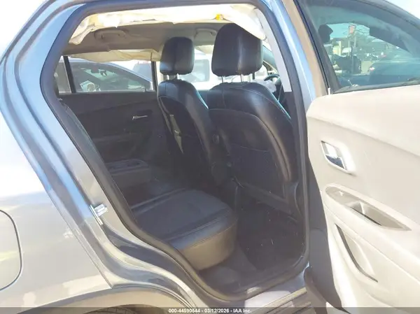 KL7CJLSB5KB849328 2019 CHEVROLET TRAX - Image 8
