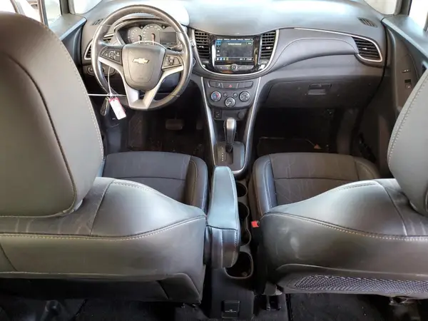 KL7CJLSB5KB849605 2019 CHEVROLET TRAX - Image 8