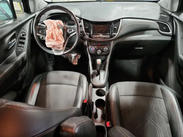 KL7CJLSB5KB864783 2019 CHEVROLET TRAX - Image 8