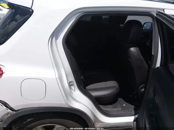 KL7CJLSB5KB869594 2019 CHEVROLET TRAX - Image 8