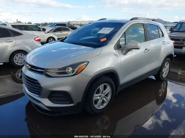 KL7CJLSB5KB893930 2019 CHEVROLET TRAX - Image 2