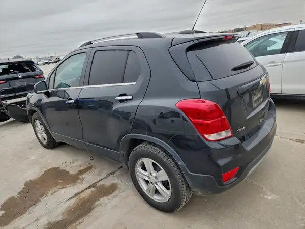 KL7CJLSB5KB902495 2019 CHEVROLET TRAX - Image 2