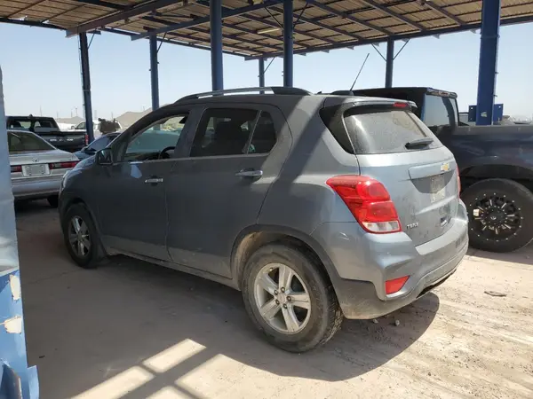 KL7CJLSB5KB906899 2019 CHEVROLET TRAX - Image 2