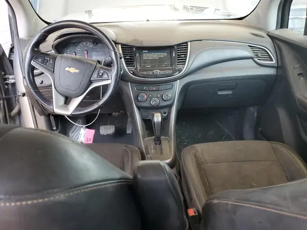 KL7CJLSB5KB906899 2019 CHEVROLET TRAX - Image 8