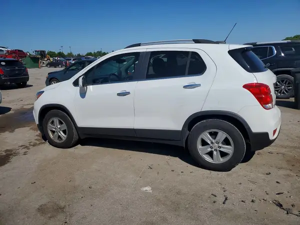 KL7CJLSB5KB912797 2019 CHEVROLET TRAX - Image 2