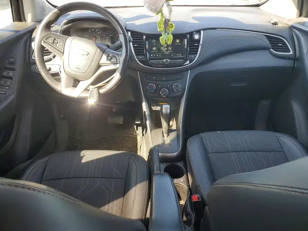 KL7CJLSB5KB912797 2019 CHEVROLET TRAX - Image 8