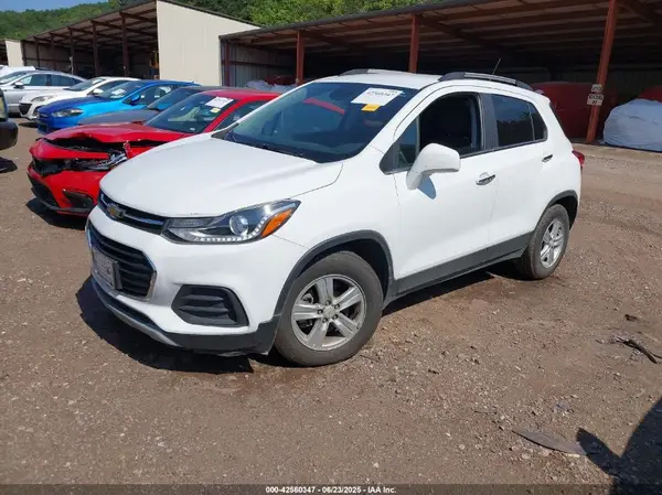 KL7CJLSB5KB917238 2019 CHEVROLET TRAX - Image 2