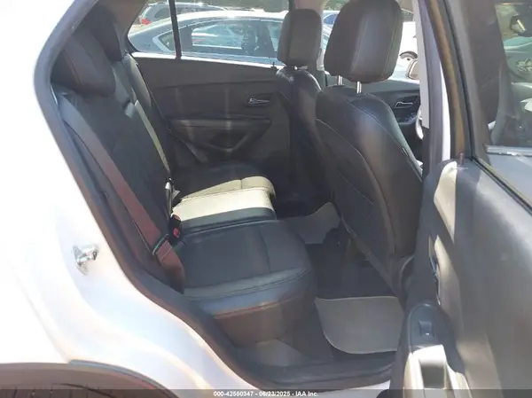 KL7CJLSB5KB917238 2019 CHEVROLET TRAX - Image 8