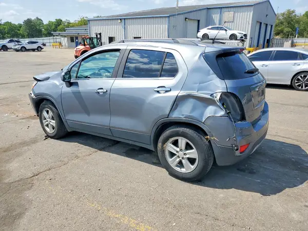 KL7CJLSB5KB930331 2019 CHEVROLET TRAX - Image 2
