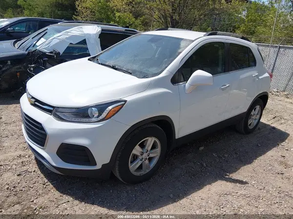 KL7CJLSB5KB936260 2019 CHEVROLET TRAX - Image 2
