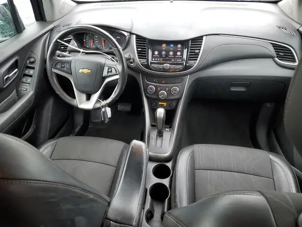 KL7CJLSB5LB010510 2020 CHEVROLET TRAX - Image 8