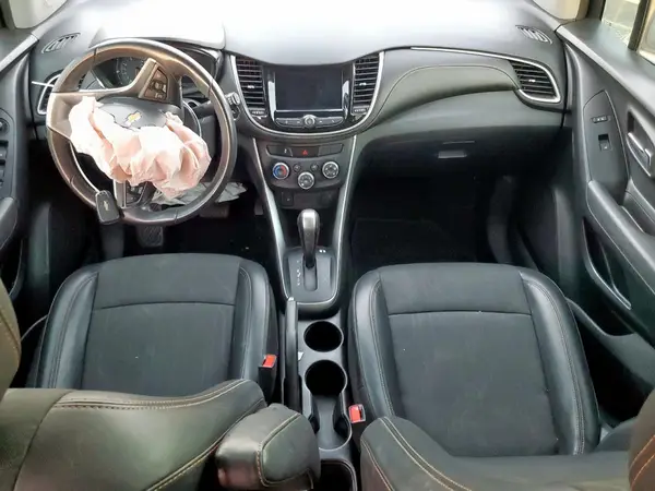 KL7CJLSB5LB010720 2020 CHEVROLET TRAX - Image 8