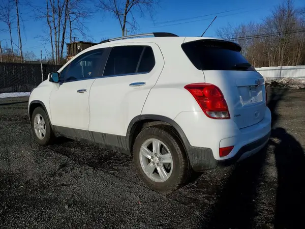 KL7CJLSB5LB017053 2020 CHEVROLET TRAX - Image 2