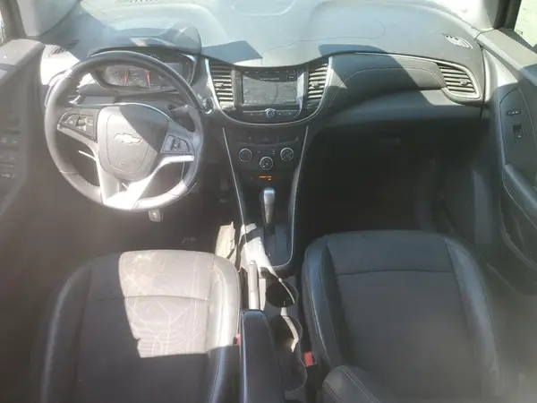 KL7CJLSB5LB017330 2020 CHEVROLET TRAX - Image 8