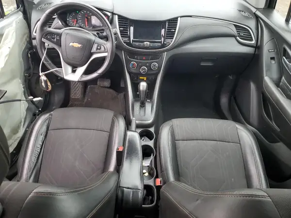 KL7CJLSB5LB018011 2020 CHEVROLET TRAX - Image 8