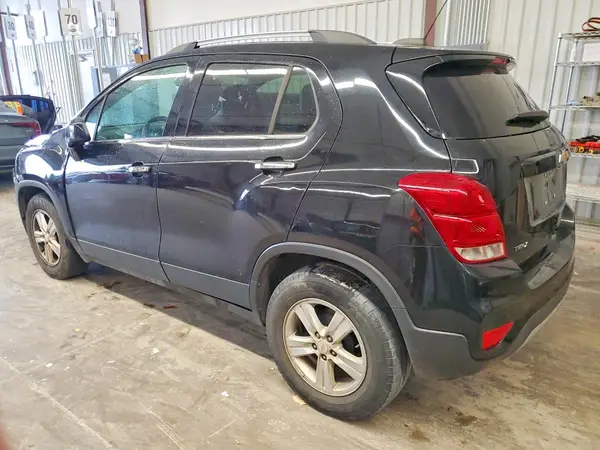 KL7CJLSB5LB018963 2020 CHEVROLET TRAX - Image 2