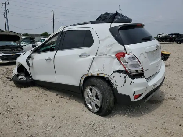 KL7CJLSB5LB025542 2020 CHEVROLET TRAX - Image 2