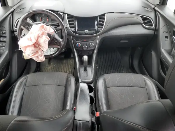 KL7CJLSB5LB029669 2020 CHEVROLET TRAX - Image 8
