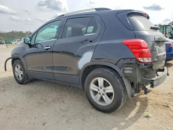 KL7CJLSB5LB030384 2020 CHEVROLET TRAX - Image 2