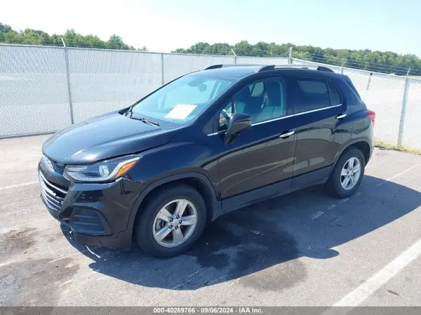 KL7CJLSB5LB033642 2020 CHEVROLET TRAX - Image 2