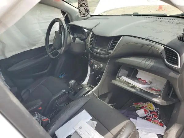 KL7CJLSB5LB083537 2020 CHEVROLET TRAX - Image 8