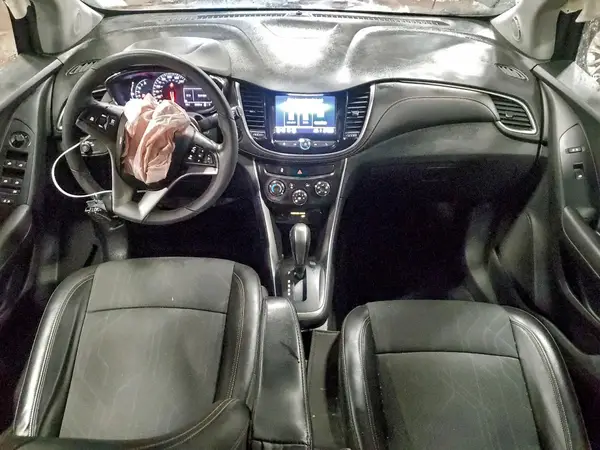 KL7CJLSB5LB086633 2020 CHEVROLET TRAX - Image 8