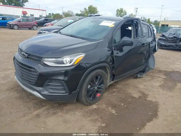 KL7CJLSB5LB312704 2020 CHEVROLET TRAX - Image 2