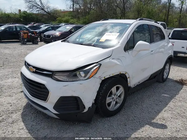 KL7CJLSB5LB313545 2020 CHEVROLET TRAX - Image 2
