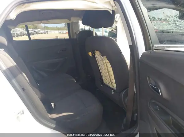 KL7CJLSB5LB315103 2020 CHEVROLET TRAX - Image 8