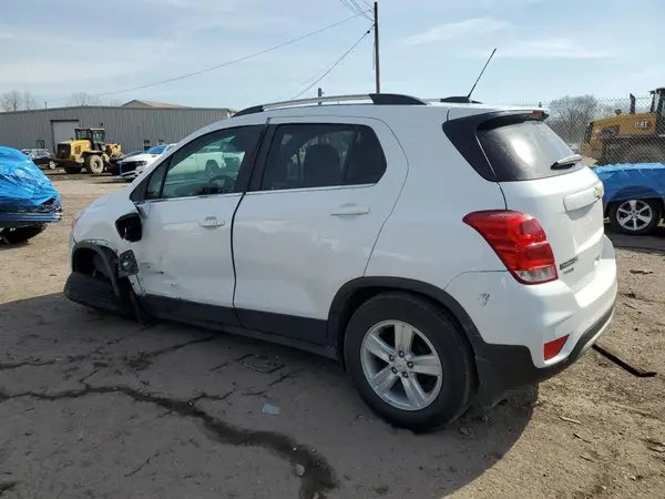 KL7CJLSB5LB321371 2020 CHEVROLET TRAX - Image 2