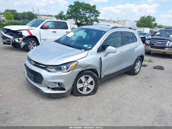 KL7CJLSB5LB322486 2020 CHEVROLET TRAX - Image 2