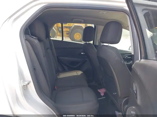 KL7CJLSB5LB322486 2020 CHEVROLET TRAX - Image 8