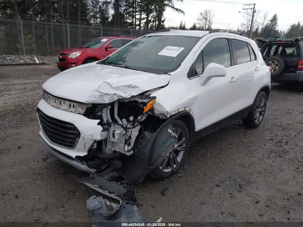 KL7CJLSB5LB322830 2020 CHEVROLET TRAX - Image 2