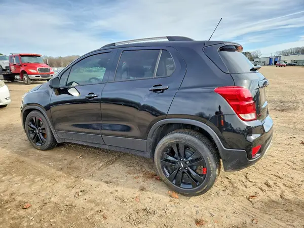 KL7CJLSB5LB337702 2020 CHEVROLET TRAX - Image 2