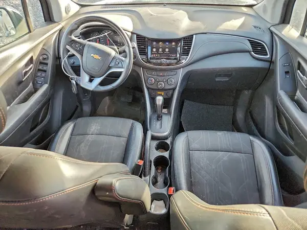 KL7CJLSB5MB303440 2021 CHEVROLET TRAX - Image 8