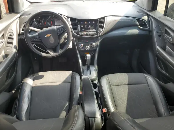 KL7CJLSB5MB305155 2021 CHEVROLET TRAX - Image 8