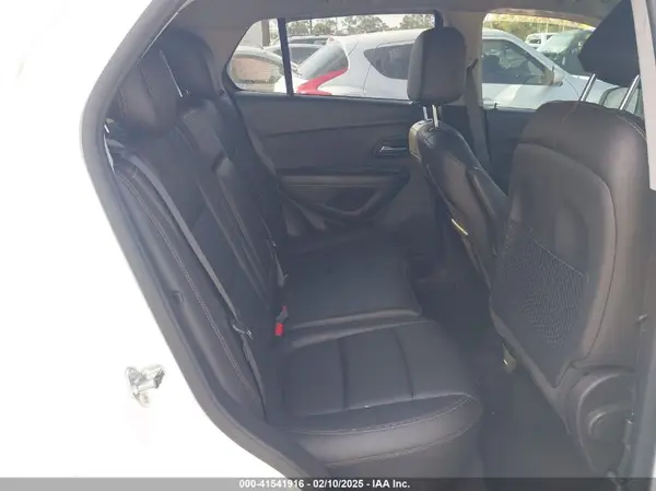 KL7CJLSB5MB311411 2021 CHEVROLET TRAX - Image 8